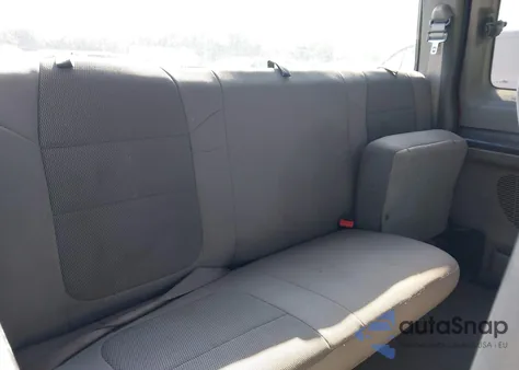 2005 Ford F-250 Lariat/Xl/Xlt z USA, uszkodzony, nr VIN 1FTSX21525EC00401